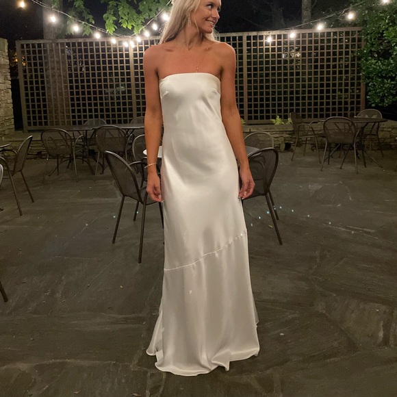 Revelry Leo Satin Dress - Picture 4 of 5